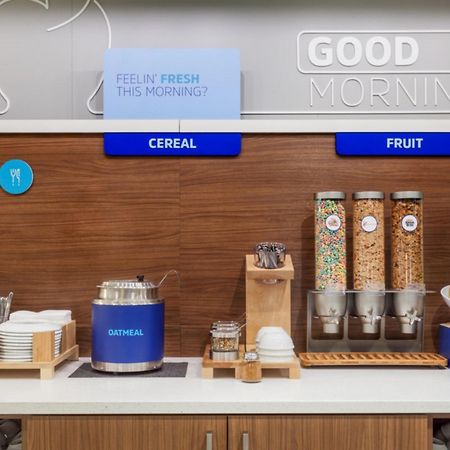 Holiday Inn Express & Suites - Elizabethtown North By Ihg Luaran gambar